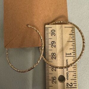 Elegant Gold Tone 1.5” Hoop Earrings. Lightweight